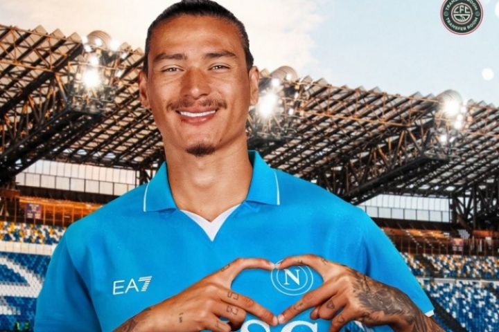 罗体：那不勒斯5500万欧报价努涅斯，已接近红军6000万欧要价