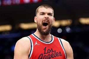 kaiyun-祖巴茨：竞争DPOY对我意义重大 我职业生涯还没赢得过太多奖项