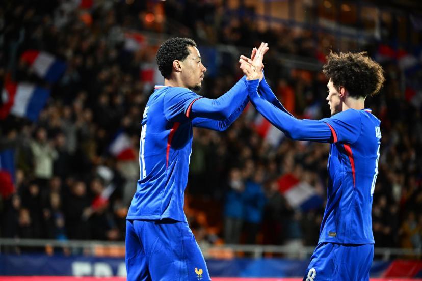 开云官网-首次入选法国队，埃基蒂克与阿克利乌什被要求给队友表演唱歌