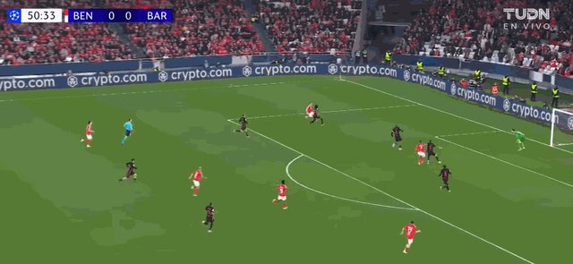 开云app-【欧冠】十人巴萨客场1比0本菲卡，拉菲远射一剑封喉