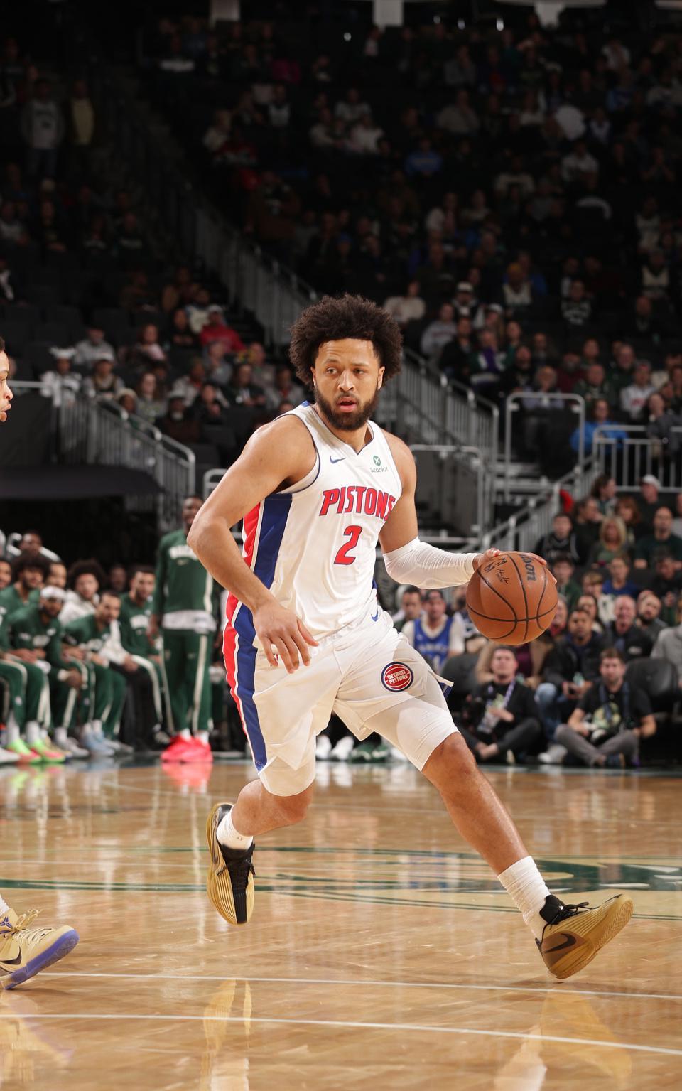 字母哥伤退雄鹿爆冷18分逆转东部第一 小波特26+7坎宁安15中5