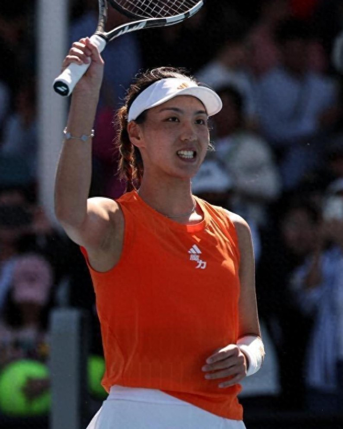kaiyun-2026澳网王欣瑜冲击八强，辛纳斯瓦泰克莱巴金娜同场竞逐|球公开赛|卫冕冠军|大满贯|澳网公开赛|阿尼西莫娃_新浪体育_新浪新闻