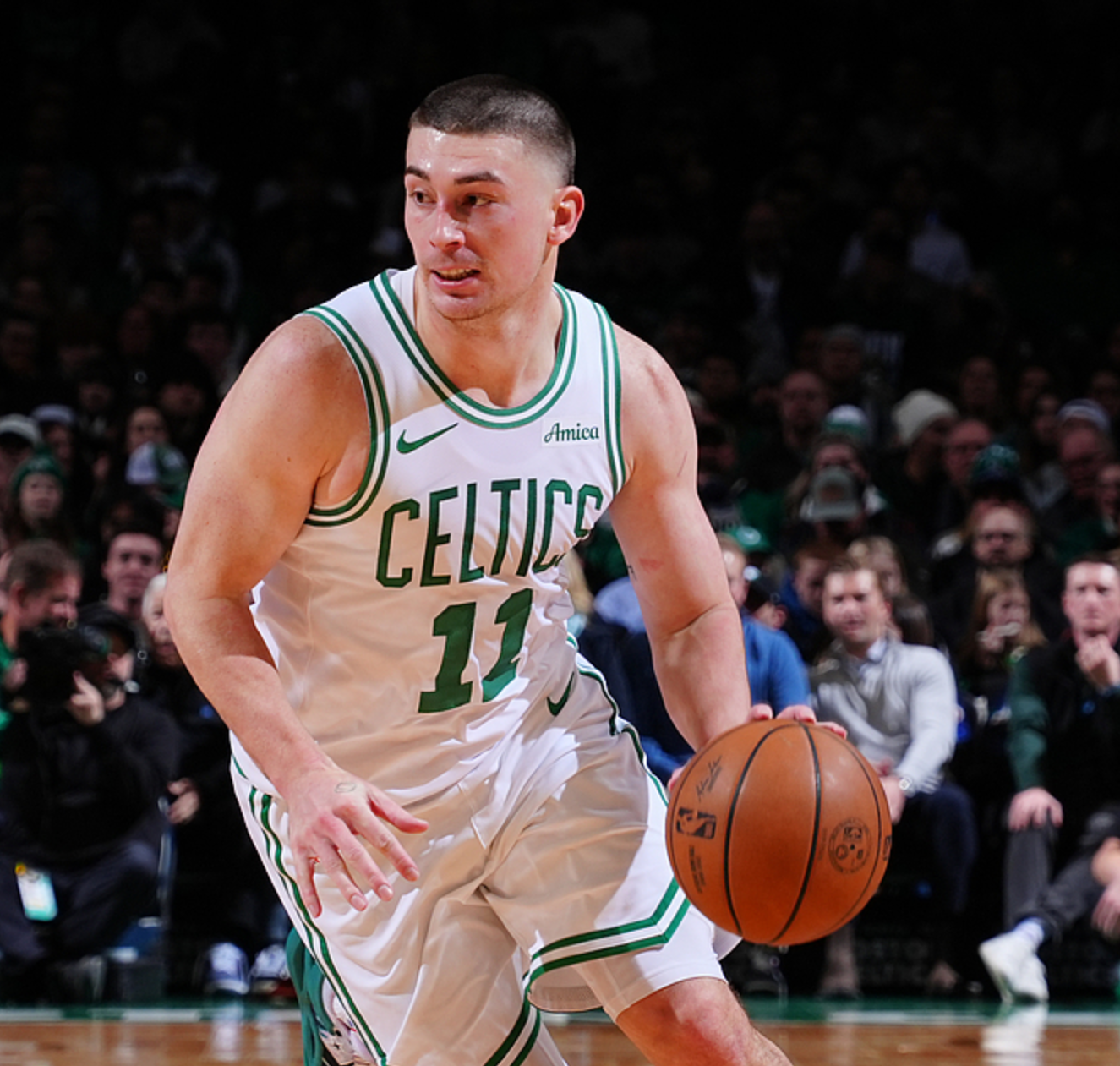 开云官网-申京17投15中仍无缘今日最佳！对不起！东契奇爆砍80年NBA纪录