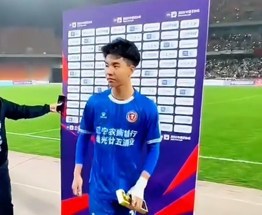 云体育入口-德转:辽宁铁人张家鸣租借加盟塞尔维亚球队沃日多瓦茨