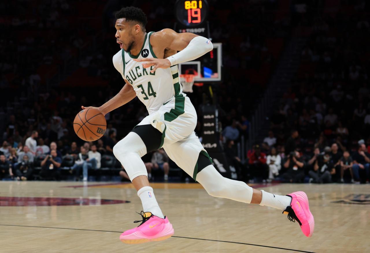 kaiyun中国官网-里程碑!160次30+10+5!字母哥超“大O”独占历史第一 统治力拉满